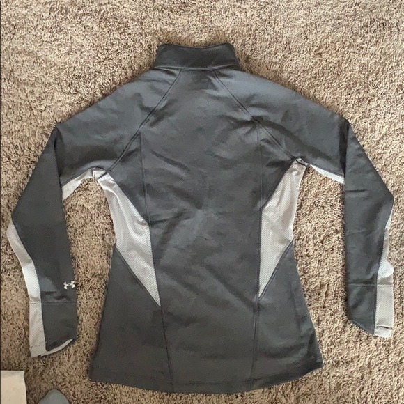 Semi fitted - Picture 4 of 4